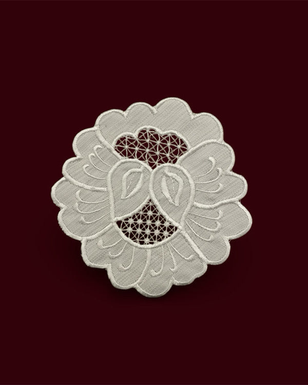 Kusursuz Sunumların Gizli Kahramanları: Tasarım Kokteyl Peçeteleri