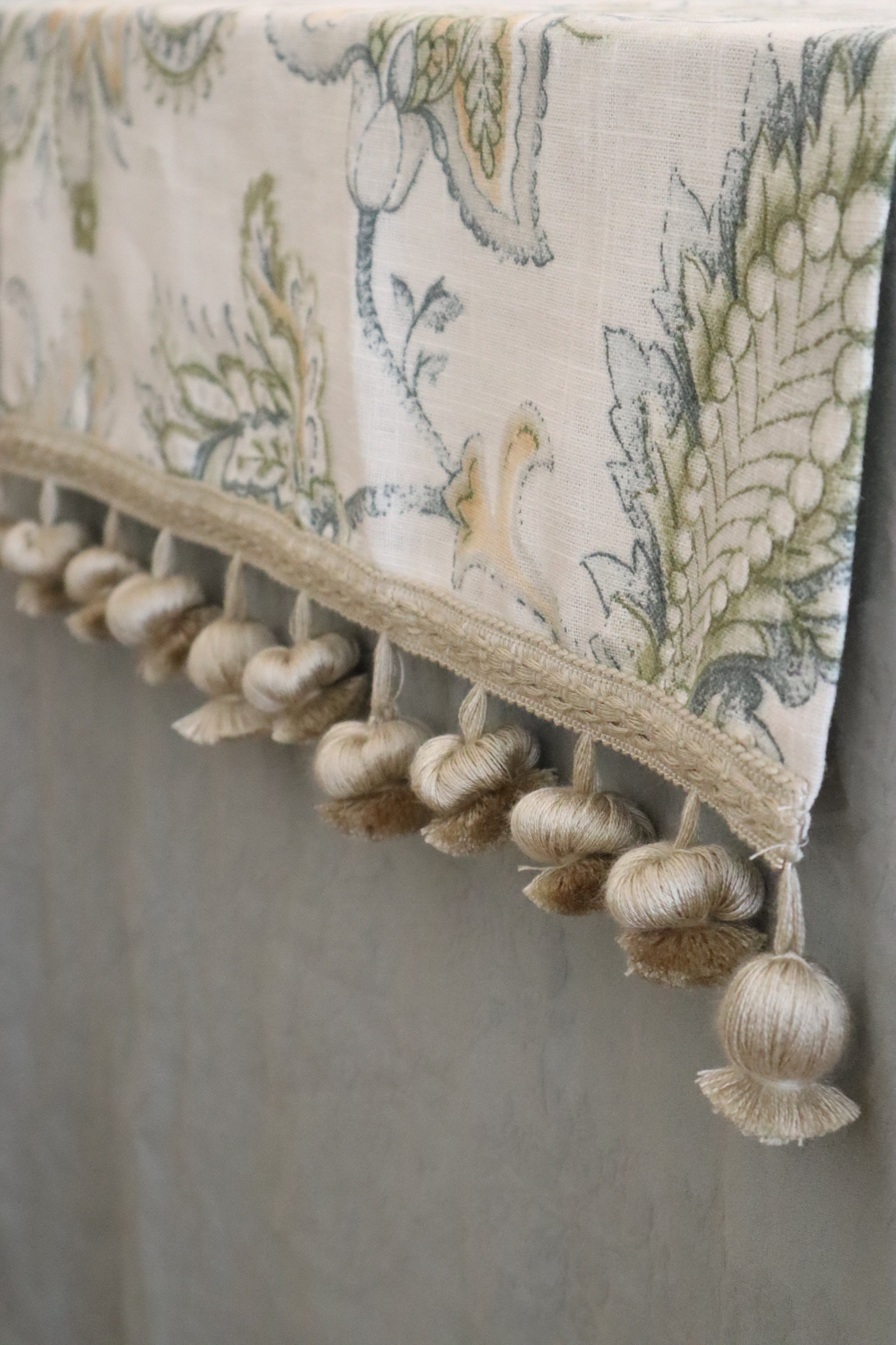 Camellia Runner