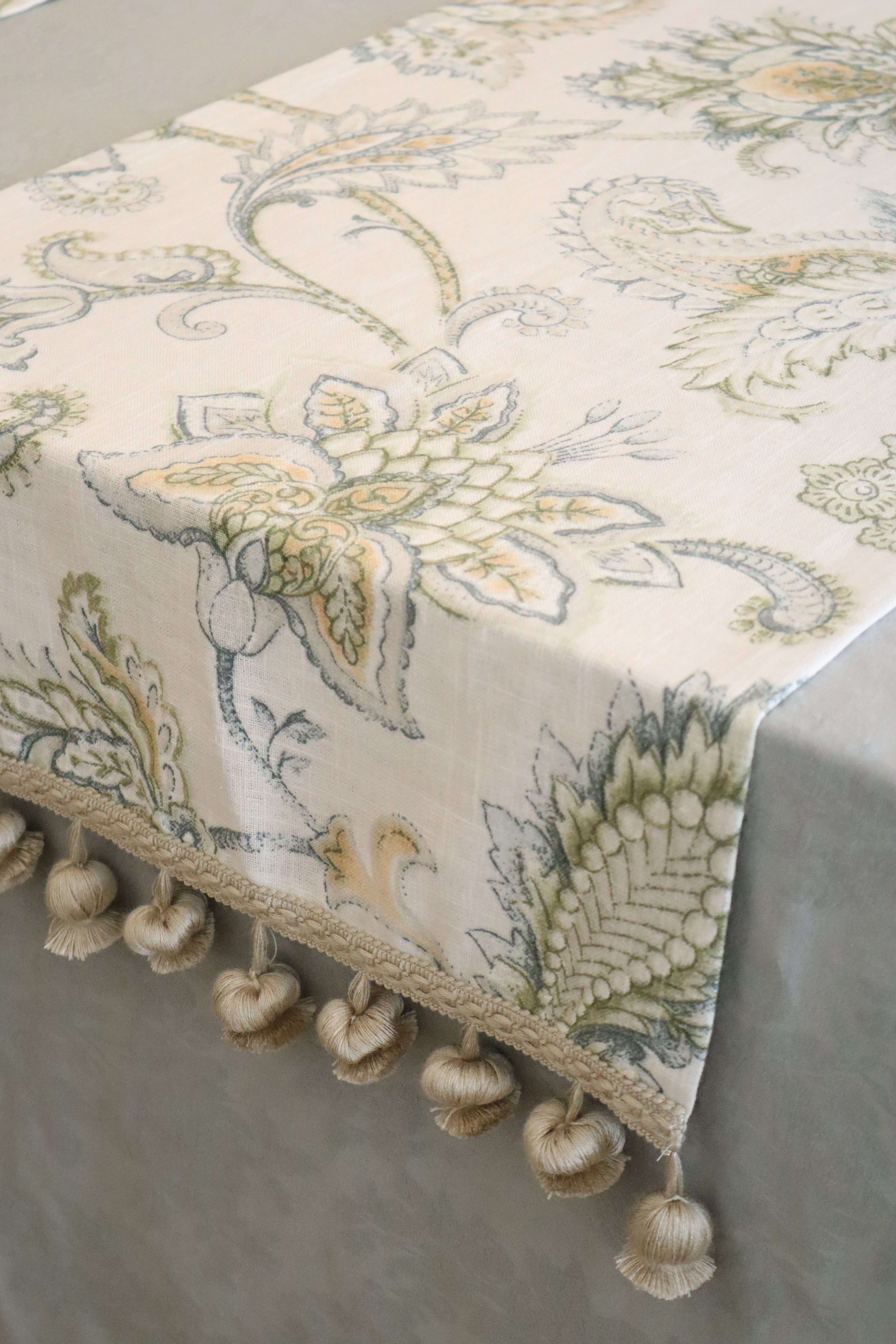 Camellia Runner
