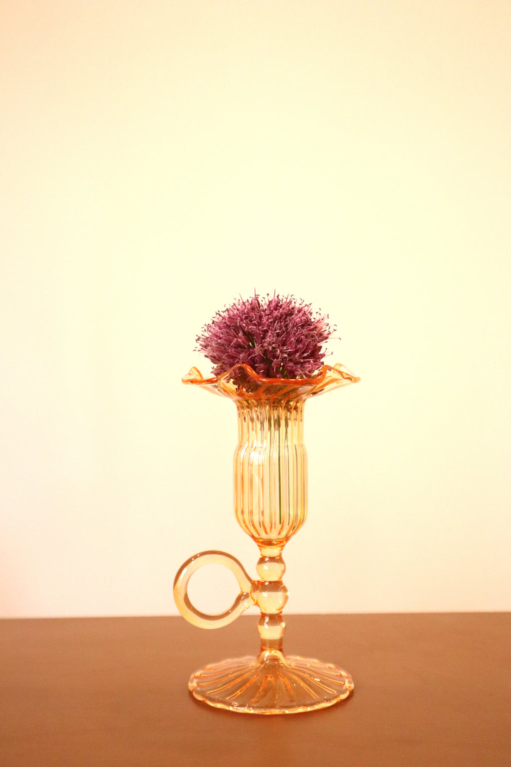 Amber Peony & Vazo