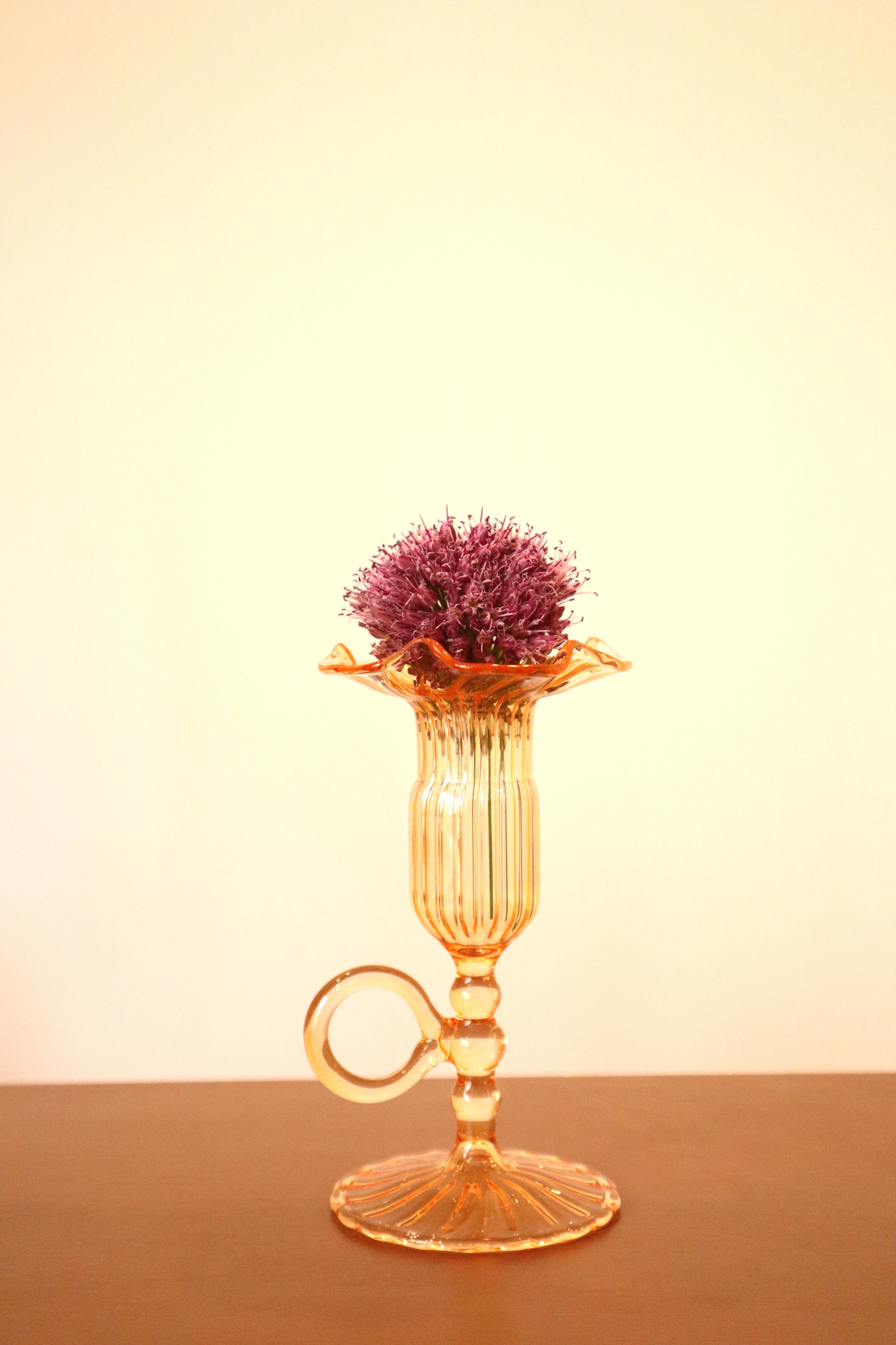 Amber Peony & Vazo