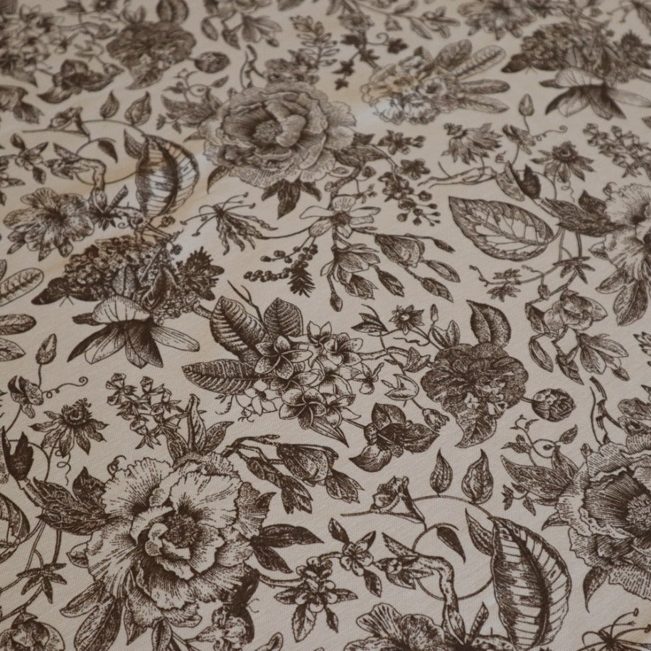 Brown Garden Masa Örtüsü